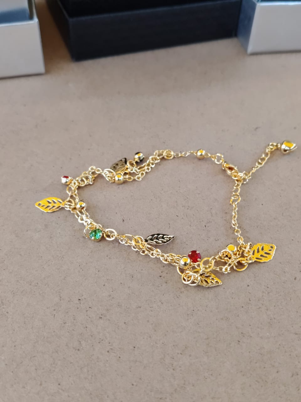 Pulsera “Hojas de Encanto” 🌿✨