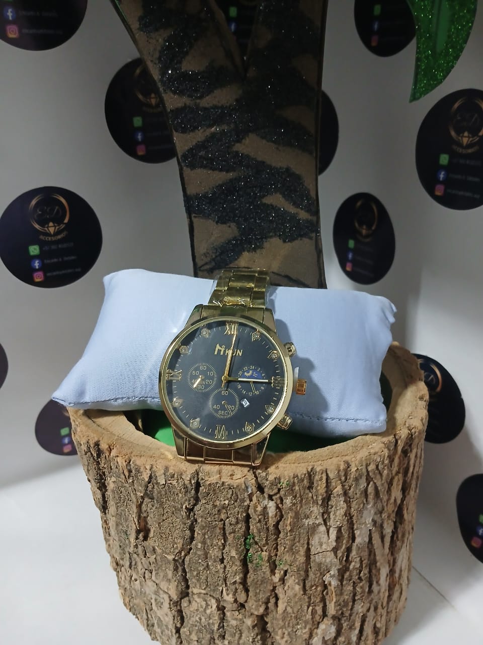 "Elegancia Crono - Reloj de Acero Estilo Ejecutivo"