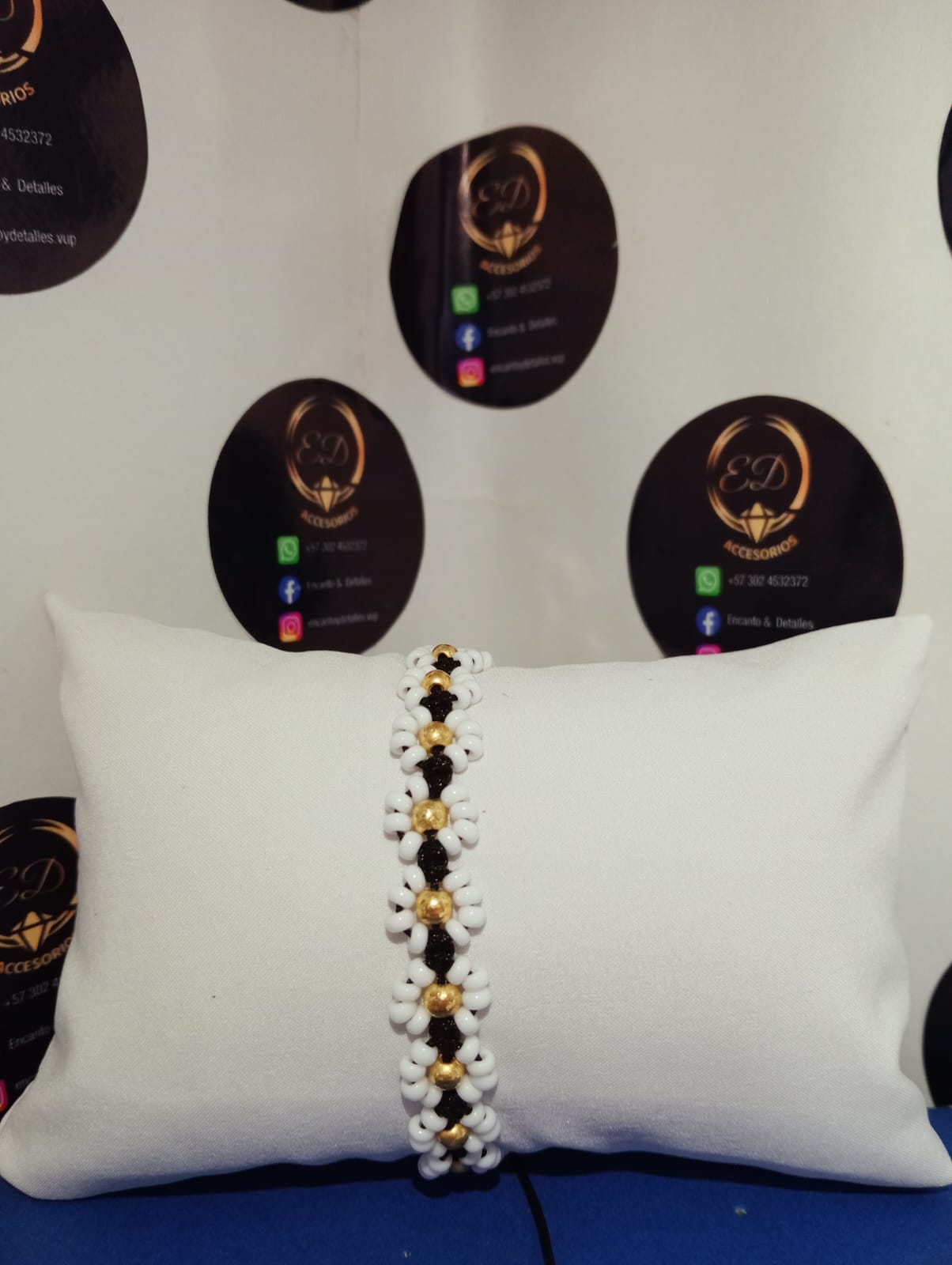 Pulsera “Daisy Vibes”