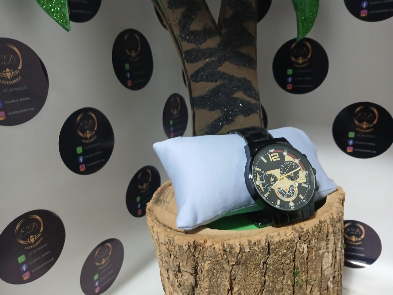 "Elegancia Crono - Reloj de Acero Estilo Ejecutivo"