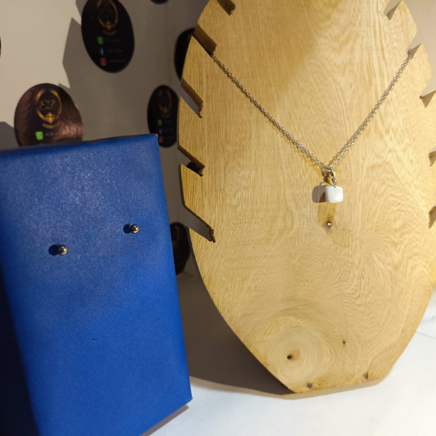 🤍 Collar “Luz Serena” – Elegancia Natural en Cada Detalle